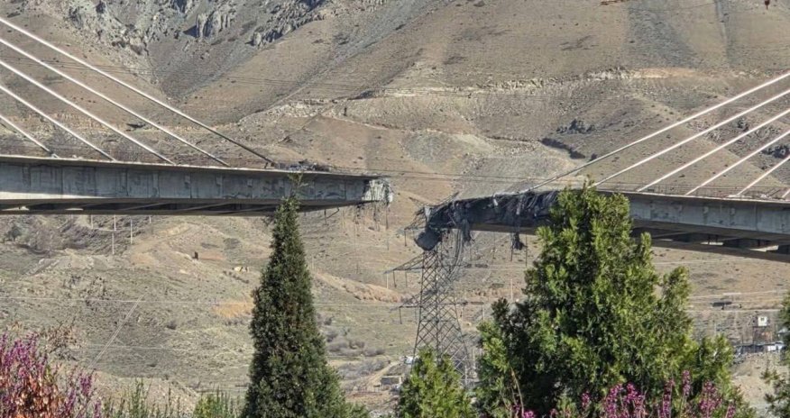 Tehrana gedən körpü bombalanıb
