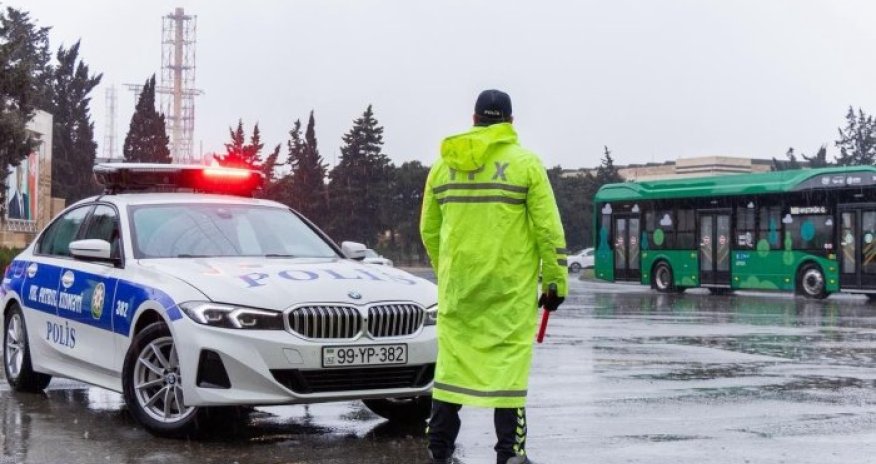 Дорожная полиция призывает участников движения к бдительности на фоне непогоды