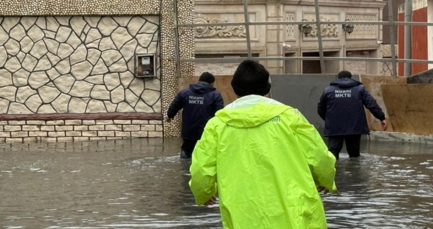 ИВ Баку: Ливни привели к последствиям, структуры работают в усиленном режиме.