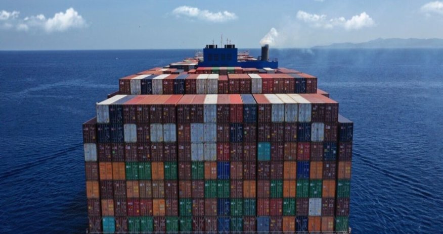 Media: Iran strikes Israeli container ship with ballistic missile