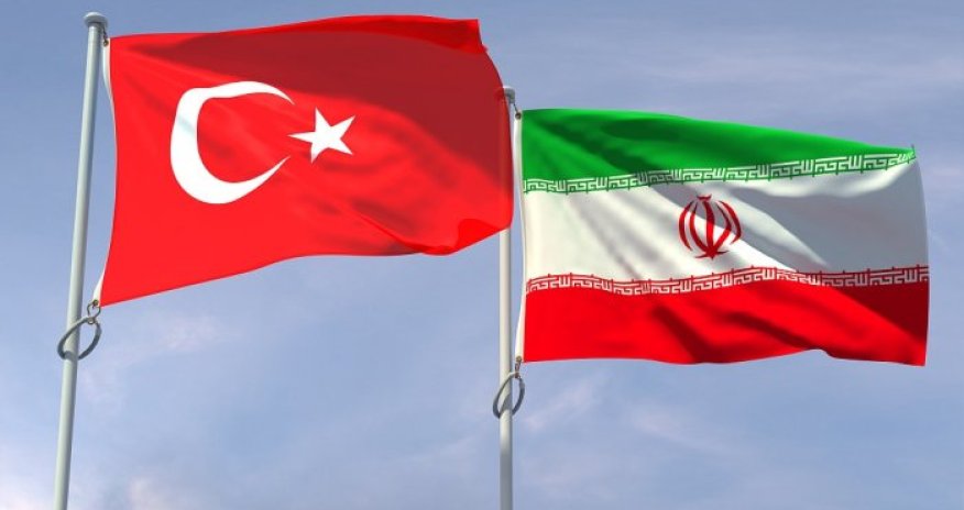 
Турция направила гумпомощь Ирану в виде медикаментов