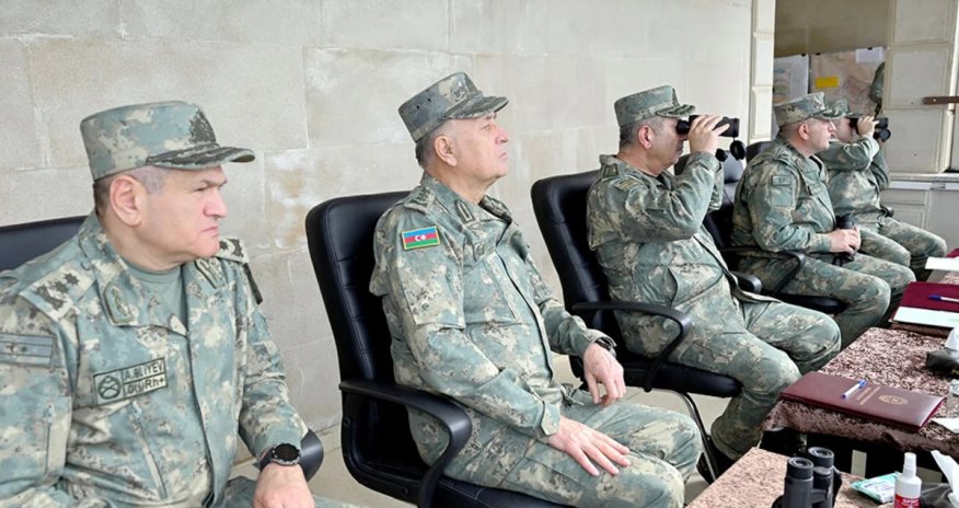 Nazir N saylı hərbi hissəyə gedib