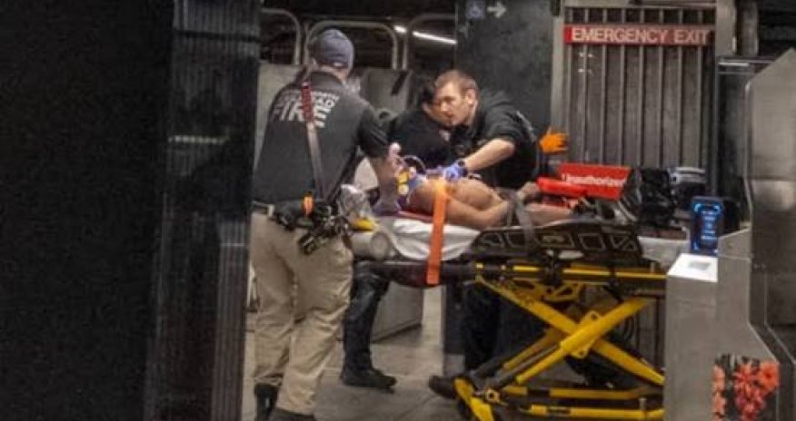 В Нью-Йорке мужчина с мачете ранил трех человек