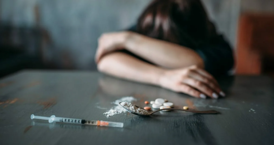 698 drug addiction patients receive treatment at three facilities