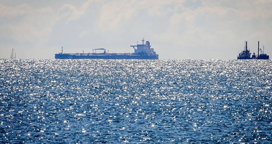 132 млн баррелей нефти заблокированы в Персидском заливе