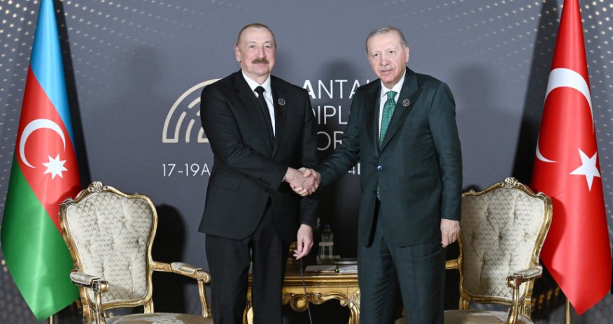 Antalyada Əliyev və Ərdoğan arasında görüş keçirilir