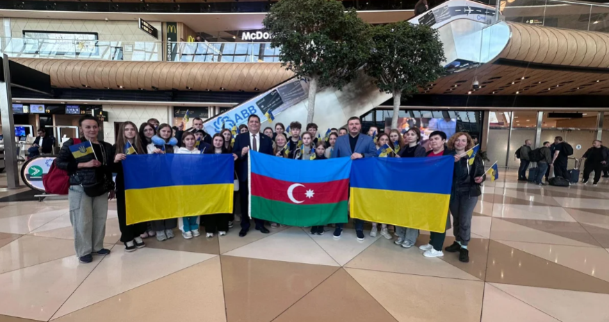 Группа украинских детей прибыла в Азербайджан на реабилитацию