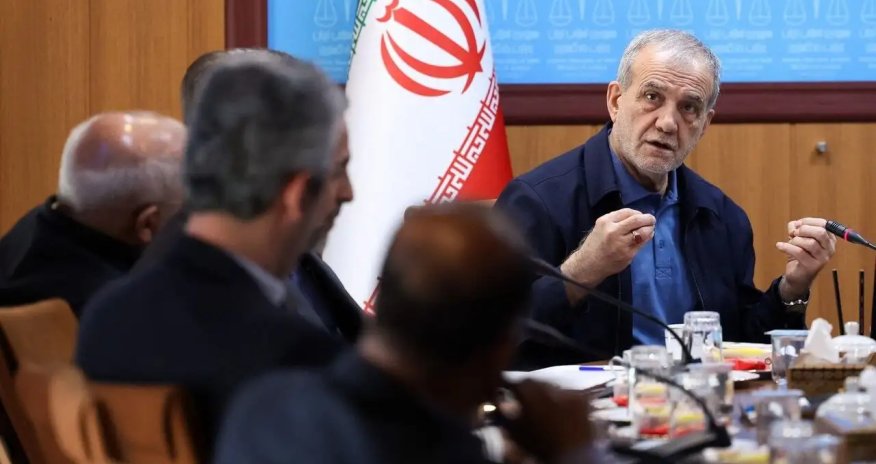 Pezeşkyan: İran gərginliyin azaldılması üçün diplomatiyanı prioritet sayır