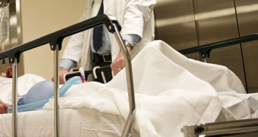 Bakıda məktəbli sinif yoldaşını yandırıb - Təfərrüat