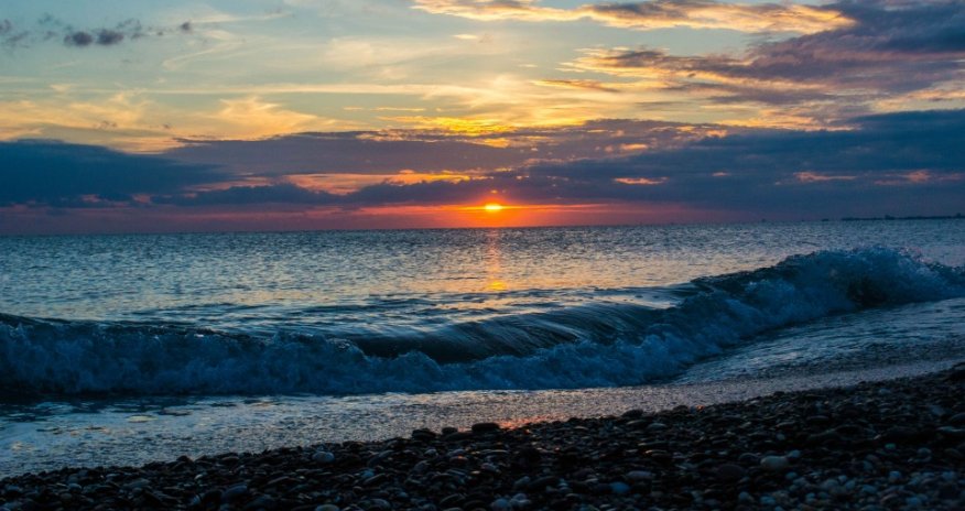 В Черном море зафиксировано нефтяное пятно после атаки БПЛА