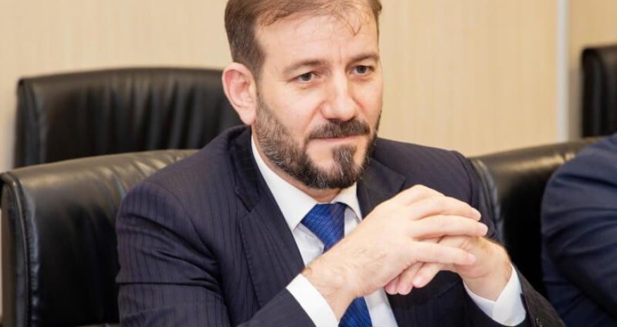 İşdən çıxarılmağımı sizdən eşidirəm - Yeni Klinikanın rəhbəri