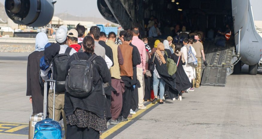 
СМИ: США хотят переселить более 1 тыс. афганских беженцев из Катара в ДР Конго