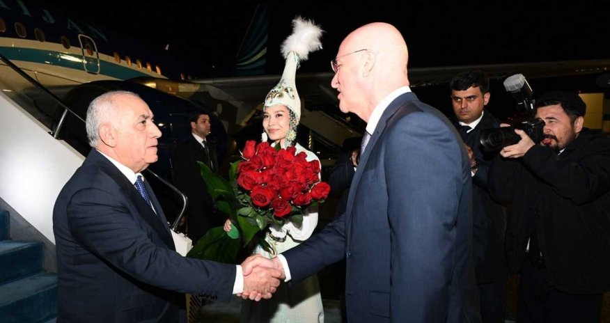 
Azerbaijani PM Ali Asadov visits Kazakhstan