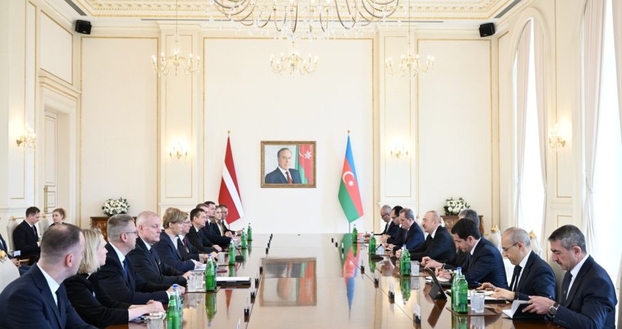 Presidents of Azerbaijan and Latvia held expanded meeting
