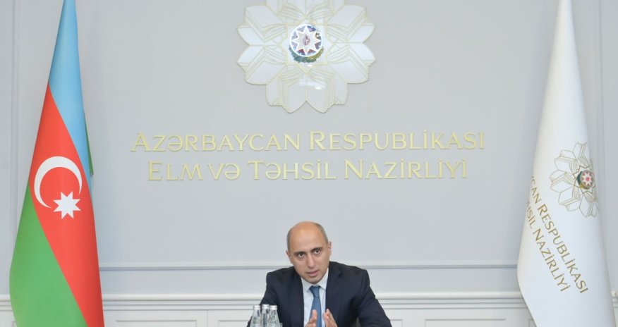 Emin Əmrullayev internat məktəblərinin direktorları ilə görüşüb