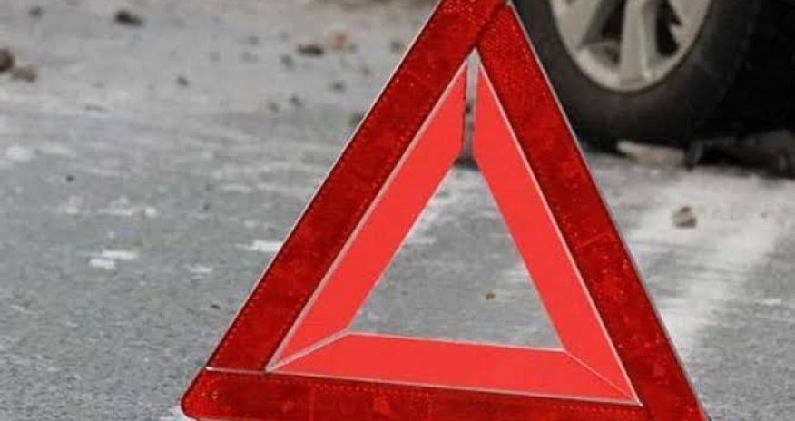 В тяжелом ДТП с грузовиком в Агджабеди погиб человек, еще четверо получили травмы