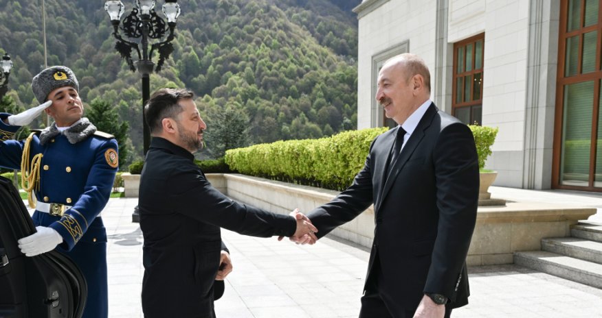 Zelensky visits Azerbaijan, meets Aliyev in Gabala