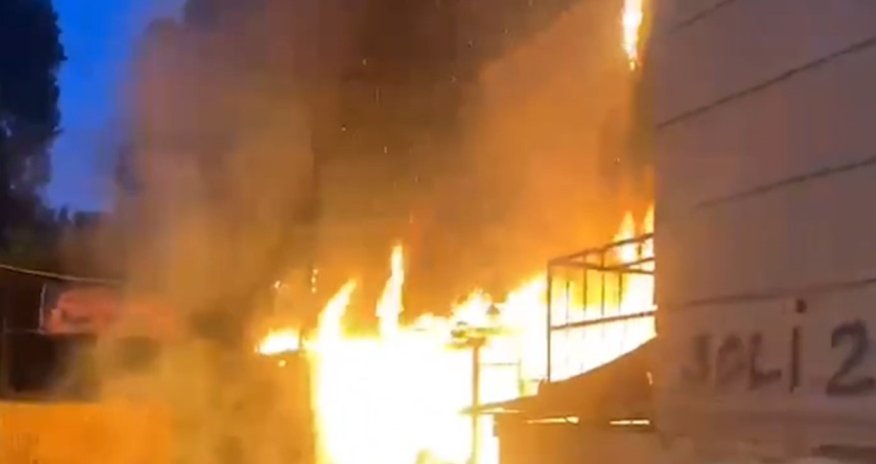 Göyçayda marketdə yanğın - Video