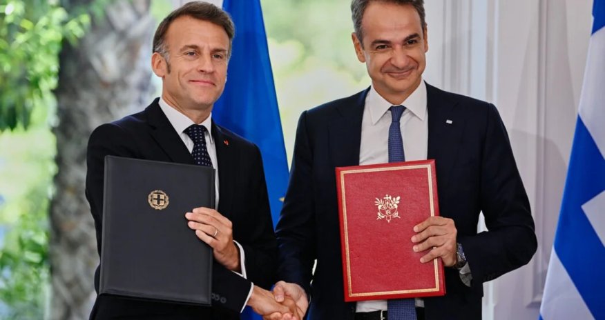 Мицотакис благодарит Макрона