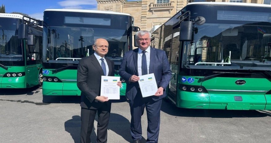 Azərbaycan Ukraynaya humanitar yardım olaraq 5 sərnişin avtobusu verib