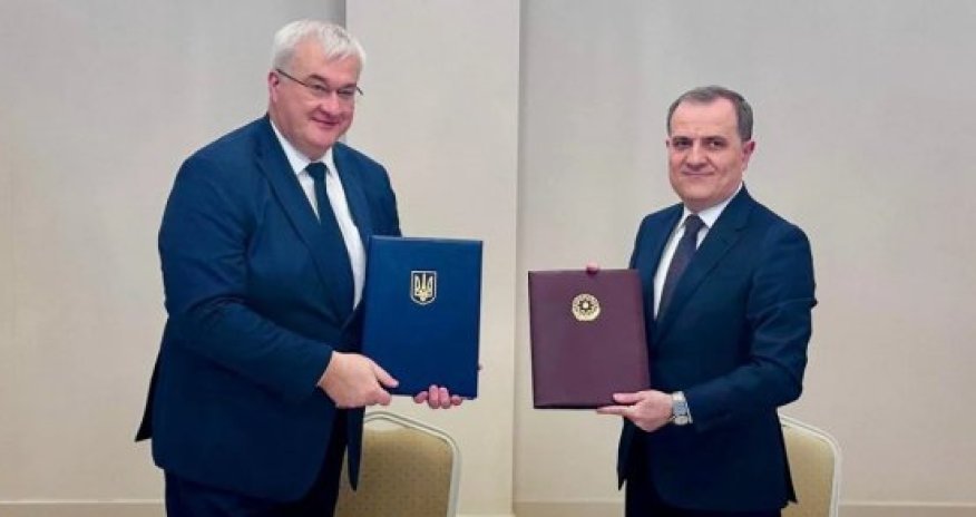 Ceyhun Bayramov Qəbələdə ukraynalı həmkarı ilə görüşüb