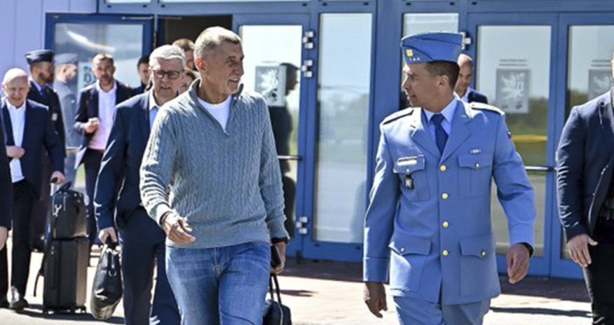 Andrey Babiş Azərbaycana gəlir