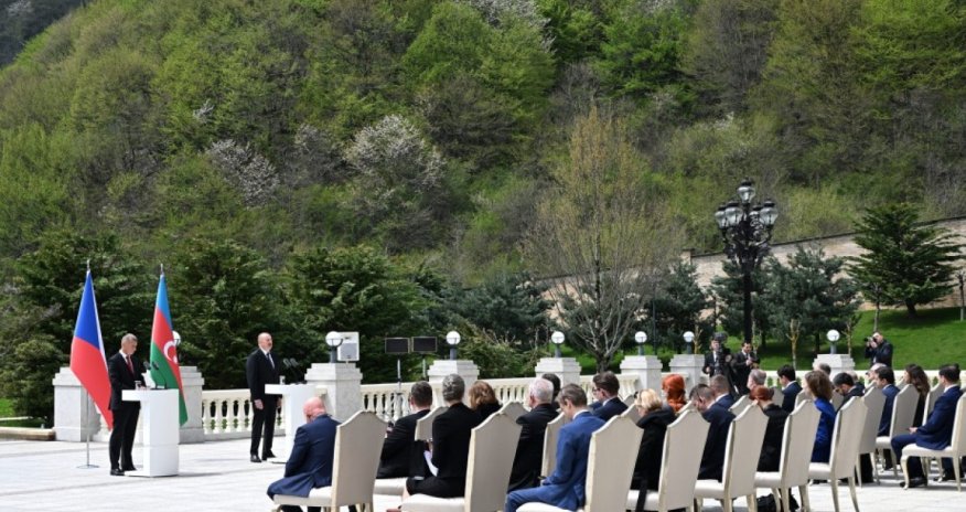 

Prezident: Azərbaycan və Çexiya energetika sektorunda çox etibarlı tərəfdaşlardır
