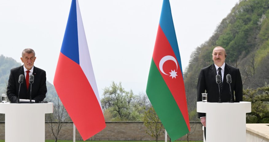 Czech energy operator ČEPS intends to buy natural gas from Azerbaijan, PM says