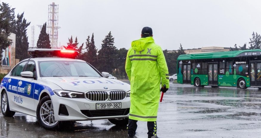 DYP qeyri-sabit hava ilə bağlı sürücülərə və piyadalara xəbərdarlıq edib