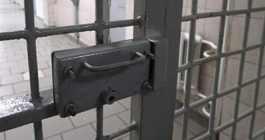 Пожизненное за связи с Ираном