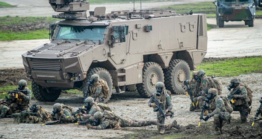 Крупнейшие учения Франции