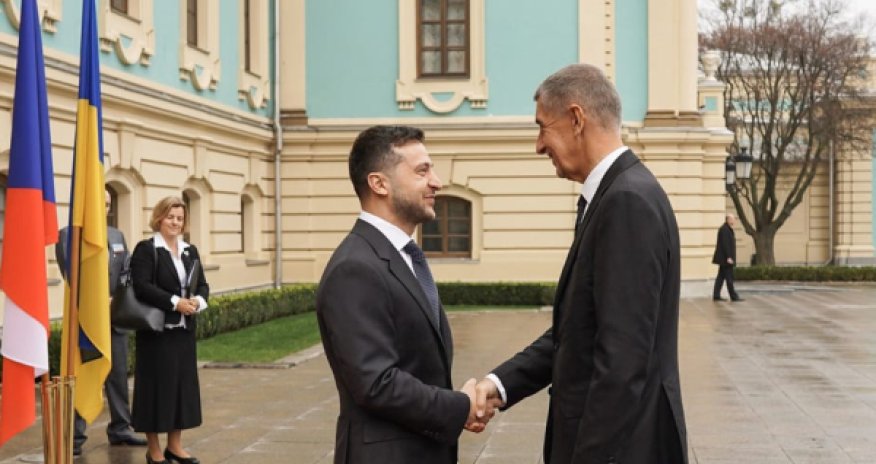Премьер Чехии увидится с Зеленским в Ереване