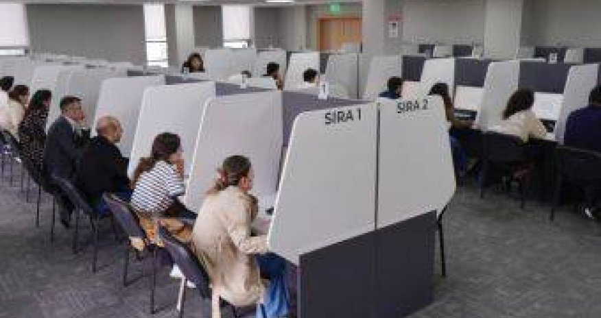 Dövlət qulluğunda inzibati rəhbər və icraçı vəzifələrə test imtahanı keçirilir