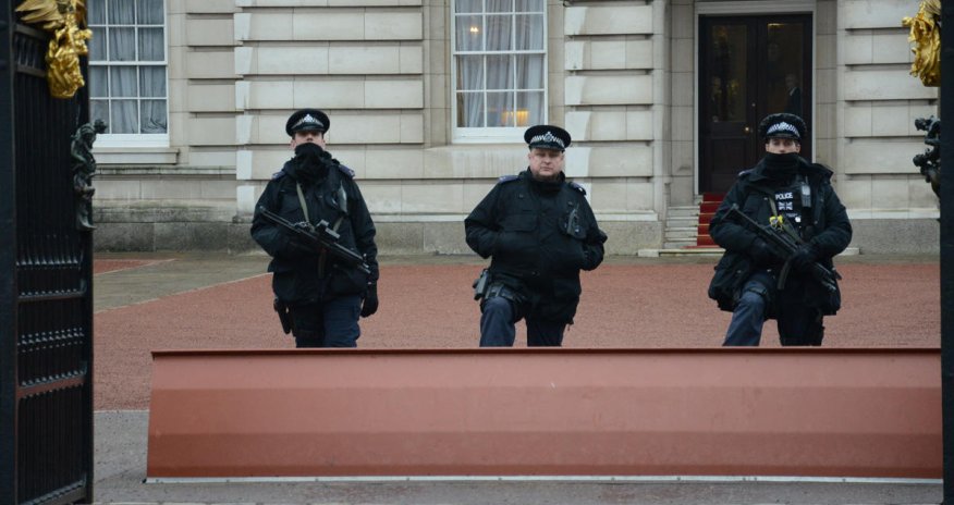 Londonda yəhudi icmasına hücum olub, üç nəfər yaralanıb