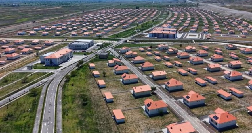 Şükürbəyli kəndində 635 fərdi ev istifadəyə verilib