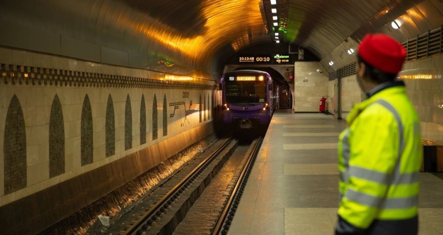 Metroda xətlərin ayrılması qaçılmazdır - ekspert