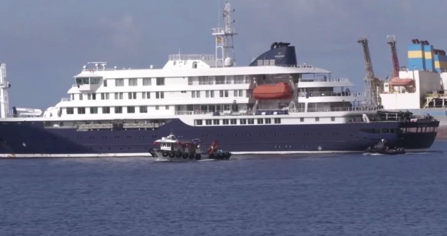 Cruise ship with hantavirus cases to be disinfected in Rotterdam