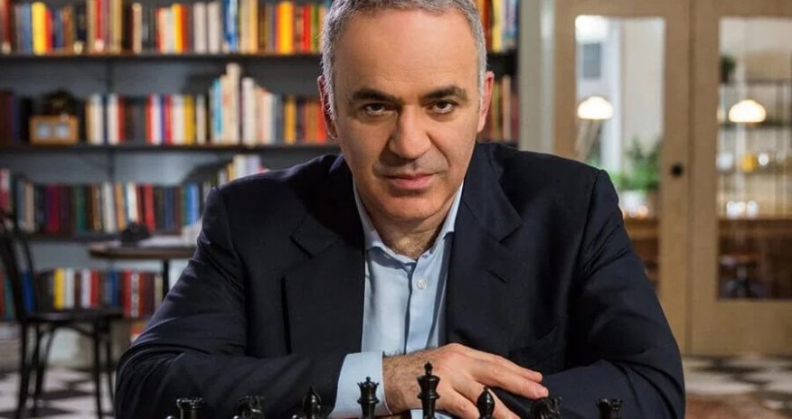 Kasparov beynəlxalq axtarışa verilib