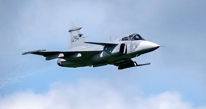 Украина получит истребители Gripen