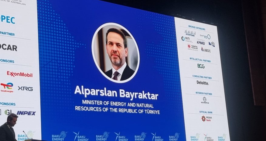 Türkiyə 2035-ci ilədək günəş və külək enerjisi gücünü 120 giqavata çatdırmağı hədəfləyir