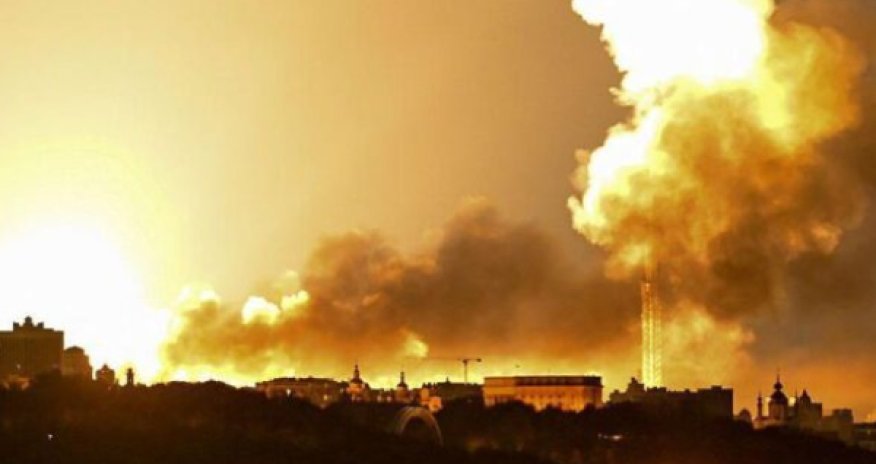 Россия бомбит торговые склады