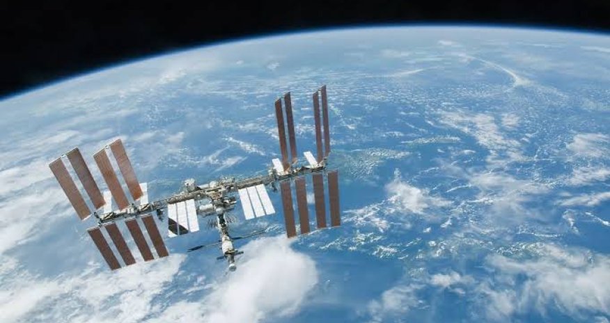 NASA сообщило об утечке воздуха на МКС: экипаж готовят к эвакуации