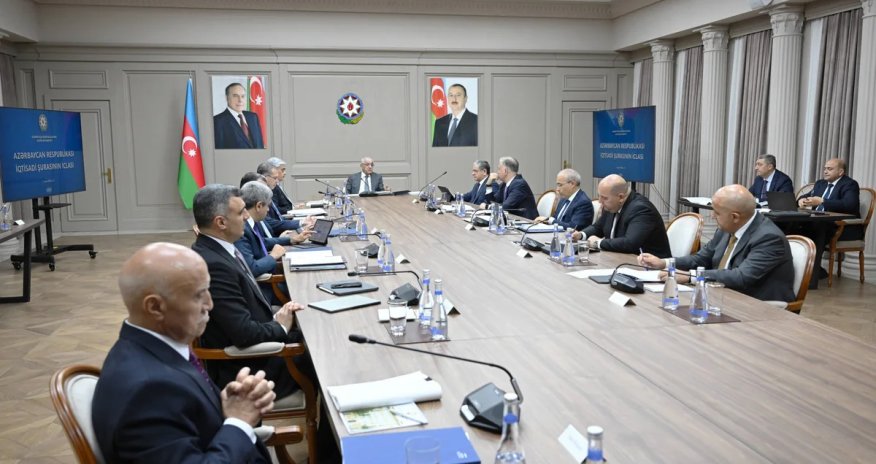 
İqtisadi Şurada Ələt Azad İqtisadi Zonasının fəaliyyəti müzakirə olunub