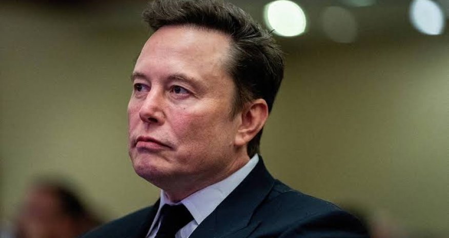 İran Elon Maskın şirkətlərini hərbi hədəflər siyahısına salıb