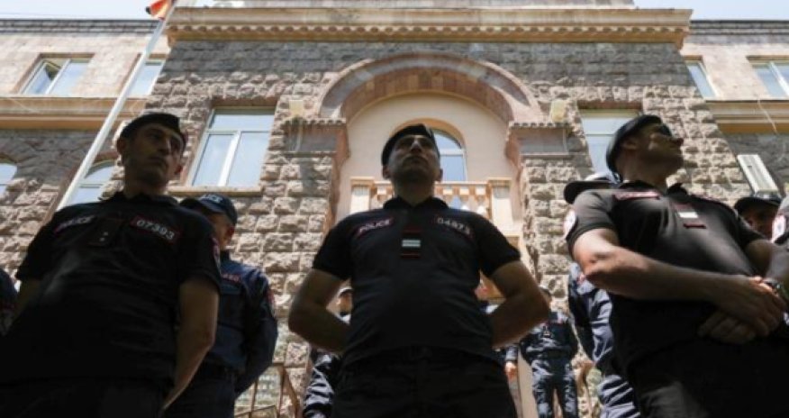 ЦИК Армении скоро объявит итоги выборов: оппозиция обратилась к своим сторонникам