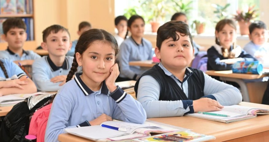 Şagirdlərin geyim qaydası qanuna salınır