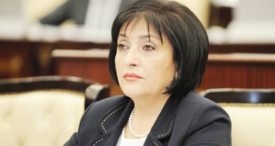 Spiker tələbələri parlament jurnalistikasına cəlb etməyi təklif edir