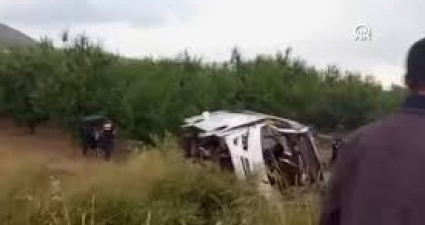 В Турции в ДТП с микроавтобусом погибли четыре человека, десятки пострадали