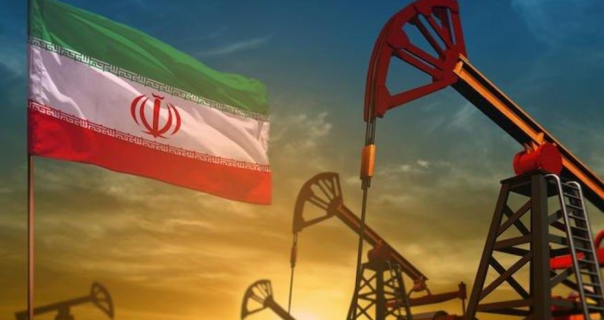 Америка разрешила Ирану торговать нефтью