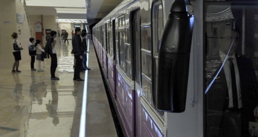 Baku metro to change train schedule